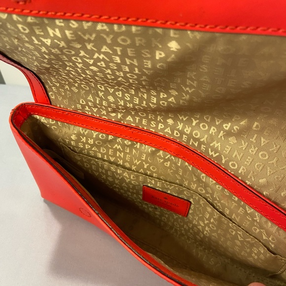 Kate Spade New York Cindy Wallet Pink/Salmon Color 9"x5.5" Magnetic Closure - Picture 4 of 7